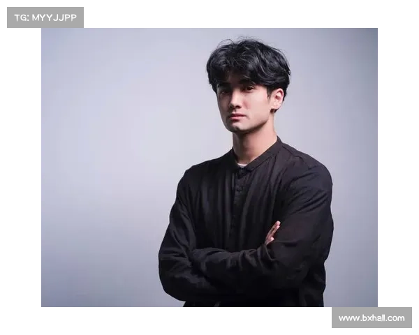 郑培锋:从青年才俊到行业领军人物的成长之路与贡献 郑培锋:从青年才俊到行业领军人物的成长之路与贡献